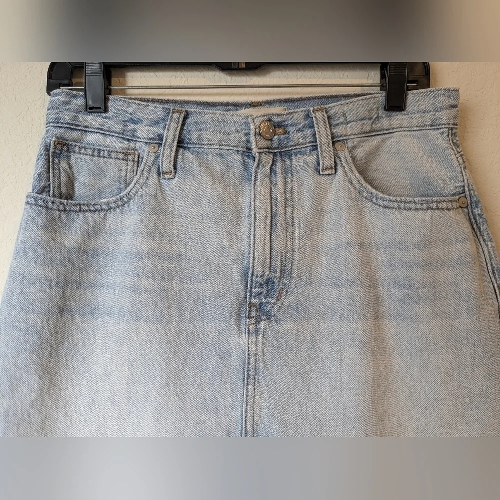 Madewell Light Wash Denim High Rise A-Line Mini Skirt Preppy Classic Essential